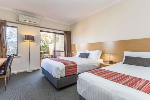 Country Comfort Perth - Your Accommodation 34