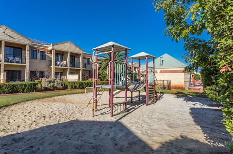Country Comfort Perth - Your Accommodation 40
