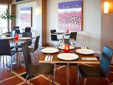The Continental Hotel - Your Accommodation 31