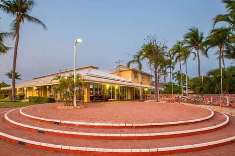 The Continental Hotel - Your Accommodation 8