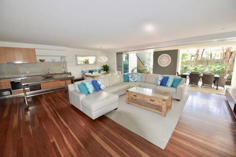 East On Byron - Your Accommodation 19