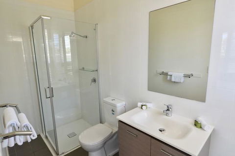 East On Byron - Your Accommodation 27