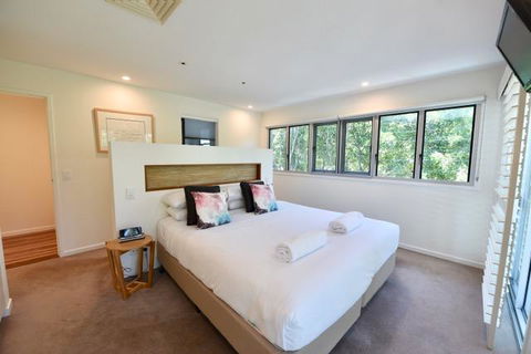 East On Byron - Your Accommodation 10