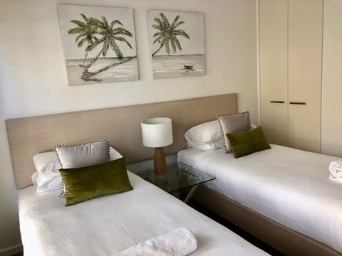 East On Byron - Your Accommodation 33