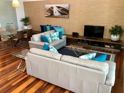 East On Byron - Your Accommodation 38