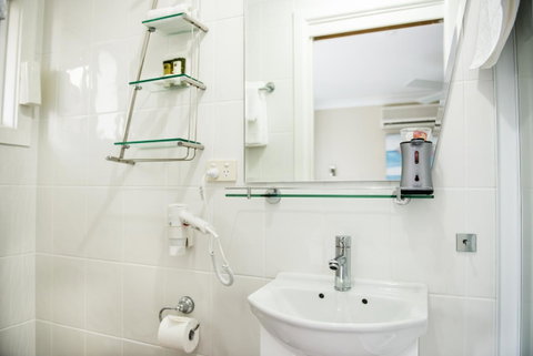 Nelson Bay Bed & Breakfast - Your Accommodation 25