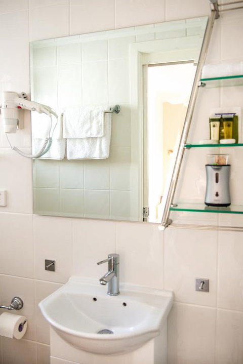 Nelson Bay Bed & Breakfast - Your Accommodation 27