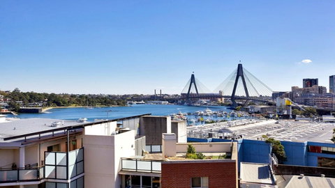Darling Harbor Apartment - Your Accommodation 7