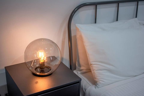 Inner City Stylish Apt Walk To Green Square - Your Accommodation 9
