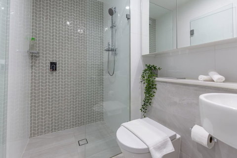 Inner City Stylish Apt Walk To Green Square - Your Accommodation 12