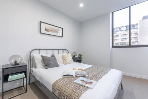 Inner City Stylish Apt Walk To Green Square - Your Accommodation 5