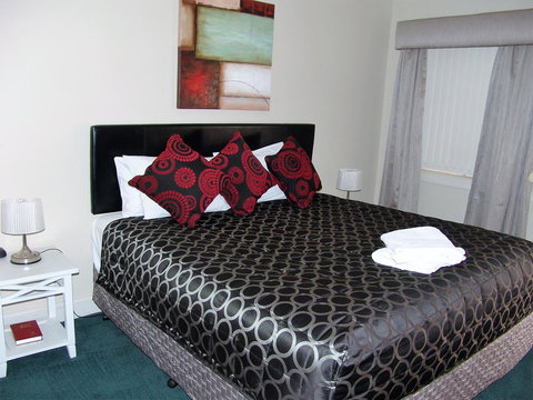 Ben Chifley Motor Inn - Your Accommodation 25