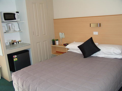 Ben Chifley Motor Inn - Your Accommodation 27