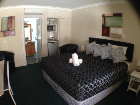Ben Chifley Motor Inn - Your Accommodation 22