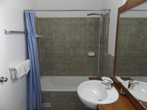 Ben Chifley Motor Inn - Your Accommodation 11