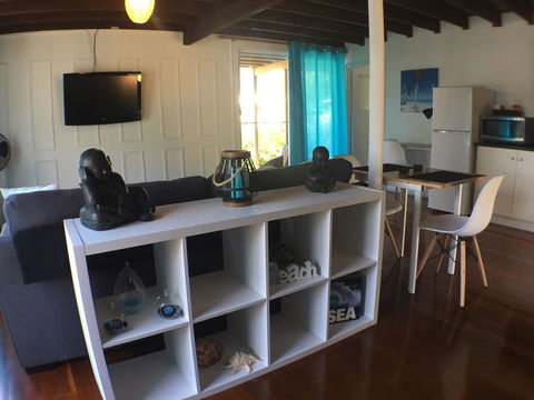 High Tide At Emerald - Your Accommodation 9
