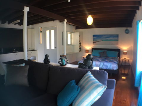 High Tide At Emerald - Your Accommodation 0