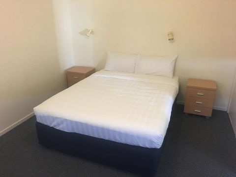 Junee Motor Inn - Your Accommodation 20