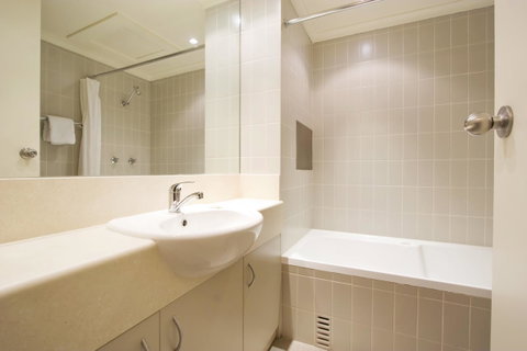 Lantern 1 Bedroom Balcony With Panoramic View - Your Accommodation 26