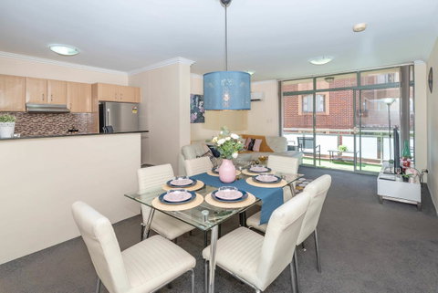 Apartments In Pyrmont - Your Accommodation 0