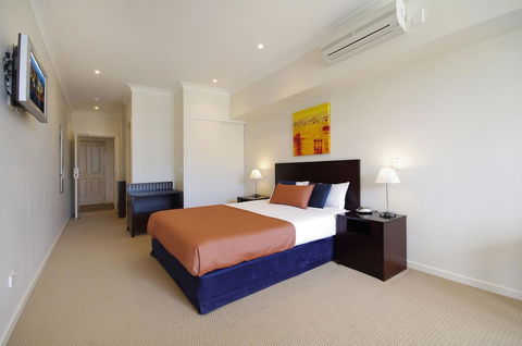 Macquarie Waters Boutique Apartment Hotel - Your Accommodation 26