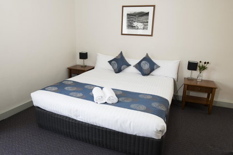 Banjo Paterson Inn - Your Accommodation 25