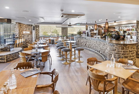 Banjo Paterson Inn - Your Accommodation 9