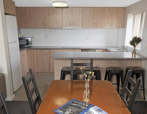 Banjo Paterson Inn - Your Accommodation 10
