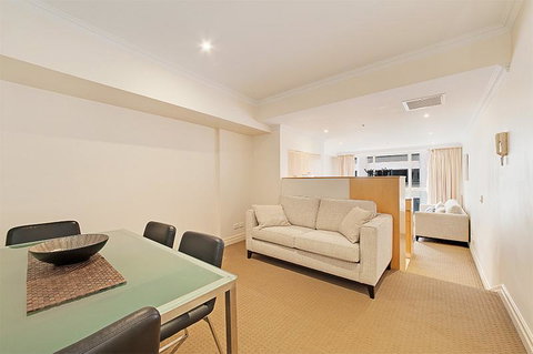 Wyndel Apartments Sydney CBD - Bond - Your Accommodation 9