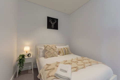 High Rise Apt In Heart Of Sydney Wt Harbour View - Your Accommodation 21