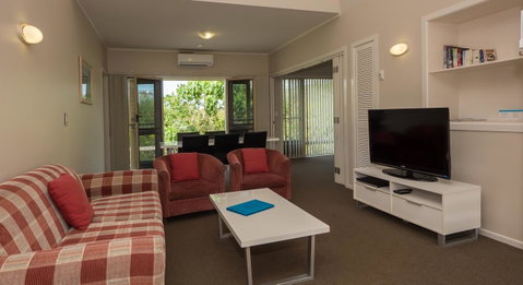 Hastings Cove Holiday Apartments - Your Accommodation 3