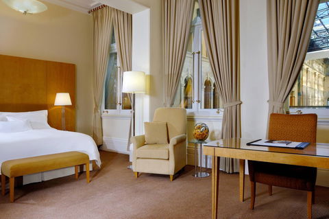 The Fullerton Hotel Sydney - Your Accommodation 40