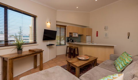 Byron Quarter Apartments - Your Accommodation 38
