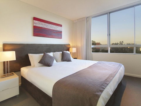 Oaks Nelson Bay Lure Suites - Your Accommodation 13