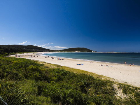 Oaks Nelson Bay Lure Suites - Your Accommodation 4