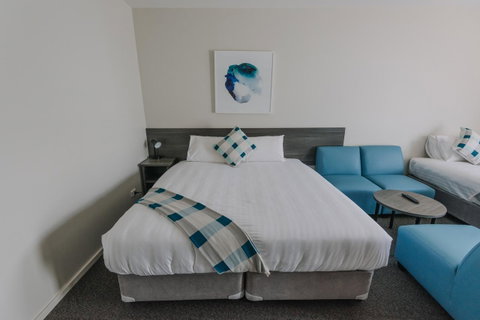 Studios On Beaumont - Your Accommodation 14
