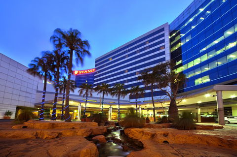 Stamford Plaza Sydney Airport Hotel & Conference Centre - Your Accommodation 0