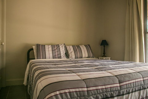 Ironstone Estate Lovedale - Your Accommodation 13