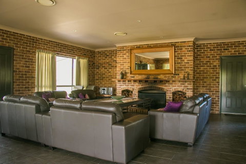 Ironstone Estate Lovedale - Your Accommodation 2