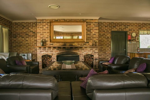 Ironstone Estate Lovedale - Your Accommodation 25