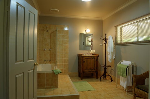 Ironstone Estate Lovedale - Your Accommodation 32