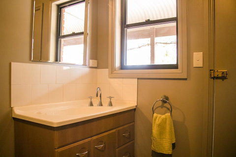 Ironstone Estate Lovedale - Your Accommodation 12