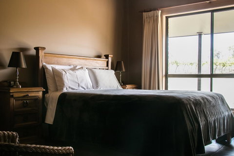 Ironstone Estate Lovedale - Your Accommodation 22