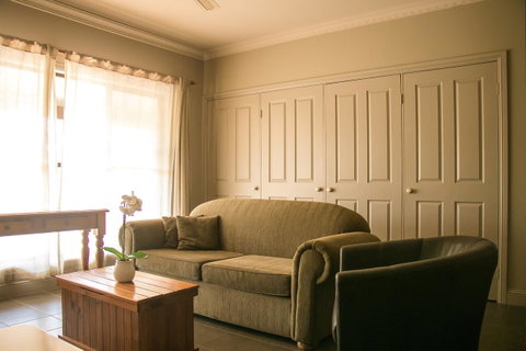 Ironstone Estate Lovedale - Your Accommodation 14