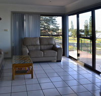 Oxley 8 at Tuncurry - Your Accommodation