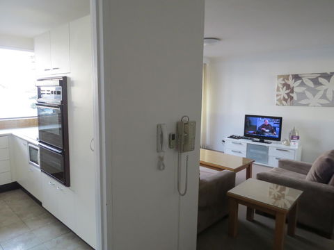 Manly Paradise Motel & Apartments - Your Accommodation 44