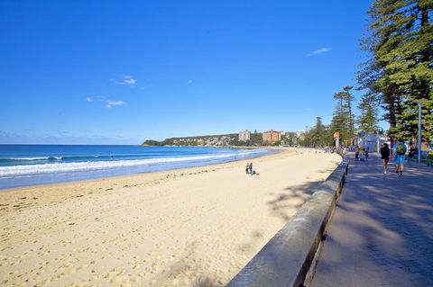 Manly Paradise Motel & Apartments - Your Accommodation 3