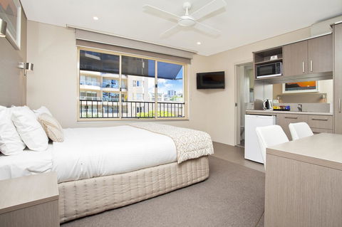 Manly Paradise Motel & Apartments - Your Accommodation 14