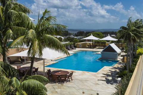 Oaks The Entrance Waterfront Suites - Your Accommodation 18