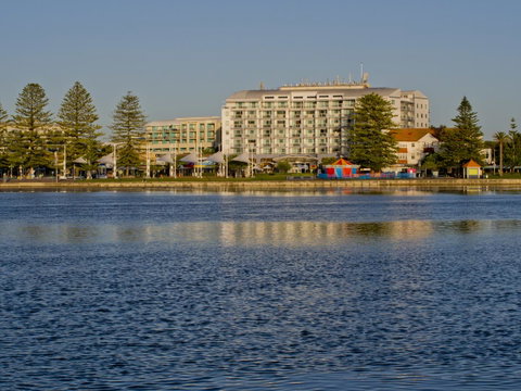Oaks The Entrance Waterfront Suites - Your Accommodation 15
